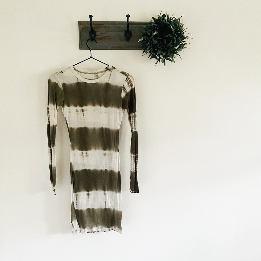 Superdown Green Tie Dye Long Sleeve Dusk Mini Dress XS